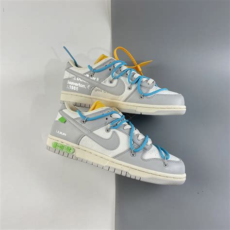 grey off white dunks